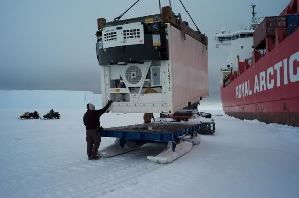 AN ARCTICSTORE FOR ARCTIC AND ANTARCTIC RESEARCH 3